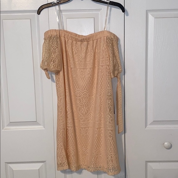 Off the shoulder dress - Picture 1 of 2